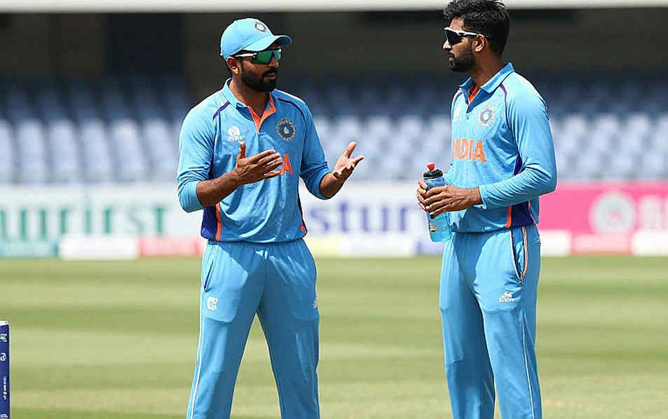 আবুধাবির সন্ধ্যার ডিউ, লিটনের অধিনায়কত্ব আর তিনটি হিসাব যেগুলো মিলছে না