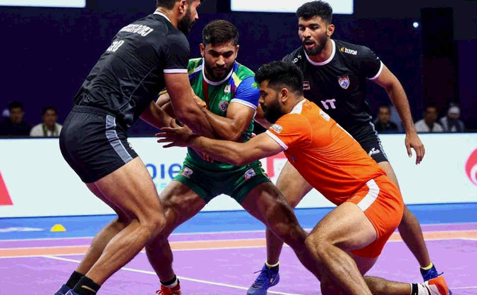 পাওয়ান সেহরাওয়াত এবং সাত নম্বরের আসন: ফাইনালের আগে যে গল্পটা ম্যাচের ফিল্মে নেই