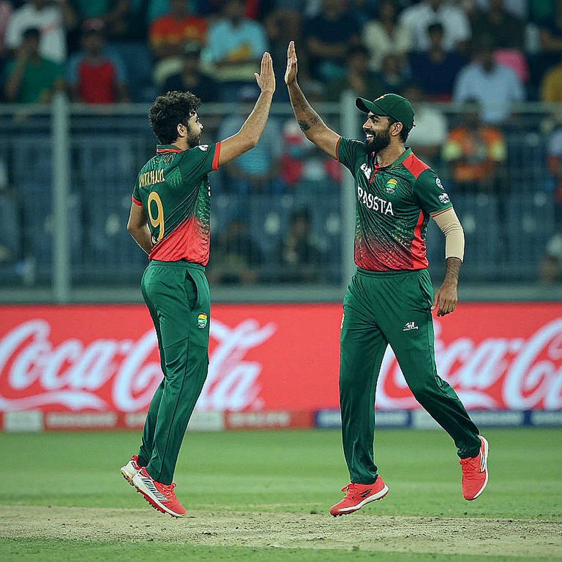 নিউল্যান্ডসে তিনটি সিদ্ধান্ত: ম্যাডিনসনের বিদায়, স্মিথের ঘাড়, আর অস্ট্রেলিয়ার ফাঁকা ওপেনিং স্লট
