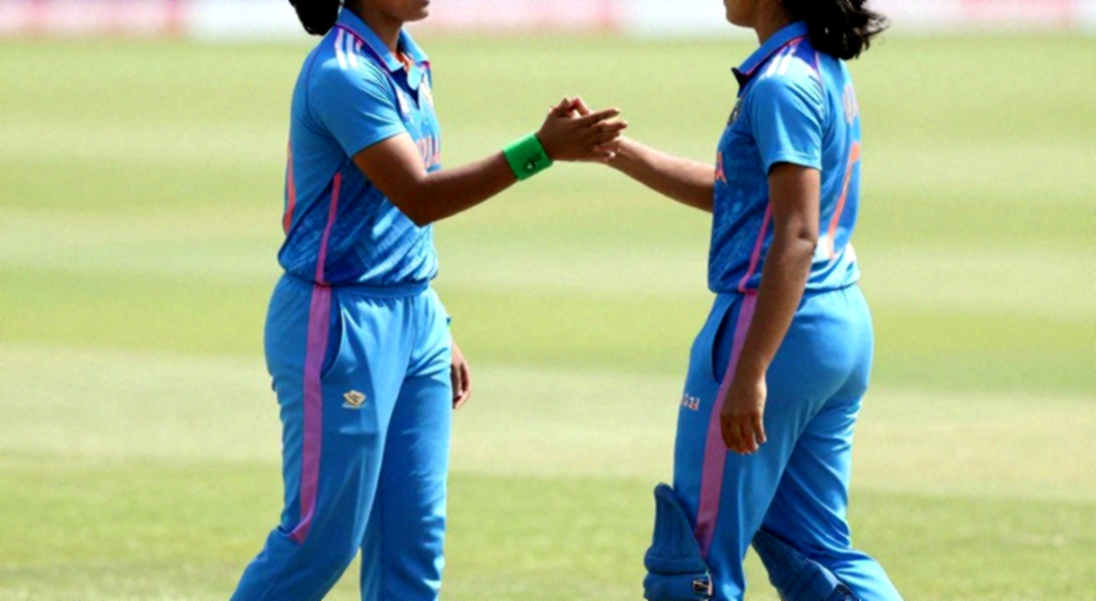 নিরানব্বইয়ের দাম: ক্যাটিচের ‘নিজের ক্যারিয়ারের জন্য খেলা’ মন্তব্য এবং একটি ব্যাটিং অর্ডারের হিসাবের খাতা নিরানব্বইয়ের দাম: ক্যাটিচের ‘নিজের ক্যারিয়ারের জন্য খেলা’ মন্তব্য এবং একটি ব্যাটিং অর্ডারের হিসাবের খাতা