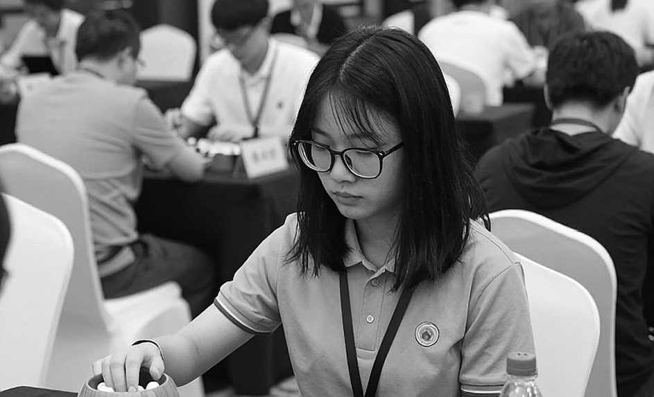 FIDE in the Headline, a Sale in the Body: The Ledger Behind a 60-Minute Najdorf Update