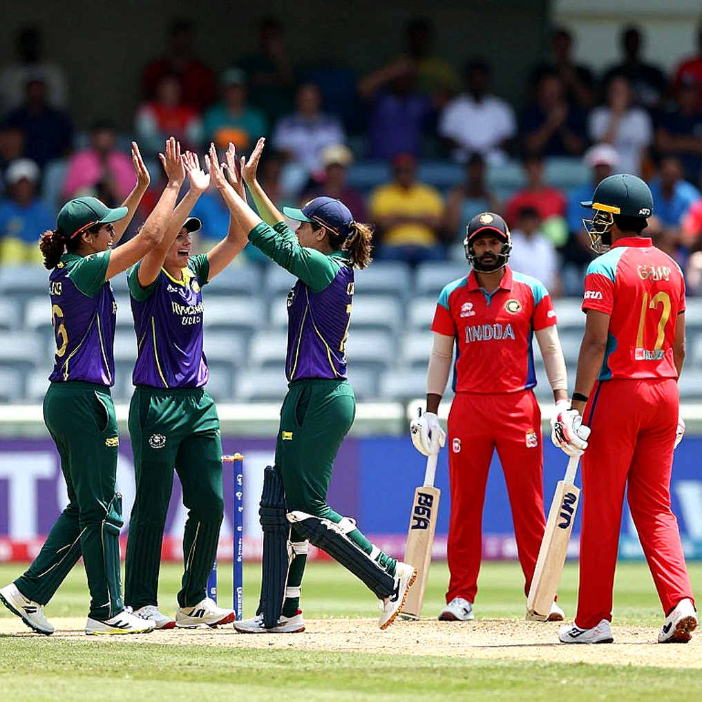 যে রান-আপ কেউ মাড়ায় না: ইংল্যান্ডের চার-সিমার দর্শন ও স্পিনারের অদৃশ্য হয়ে যাওয়া