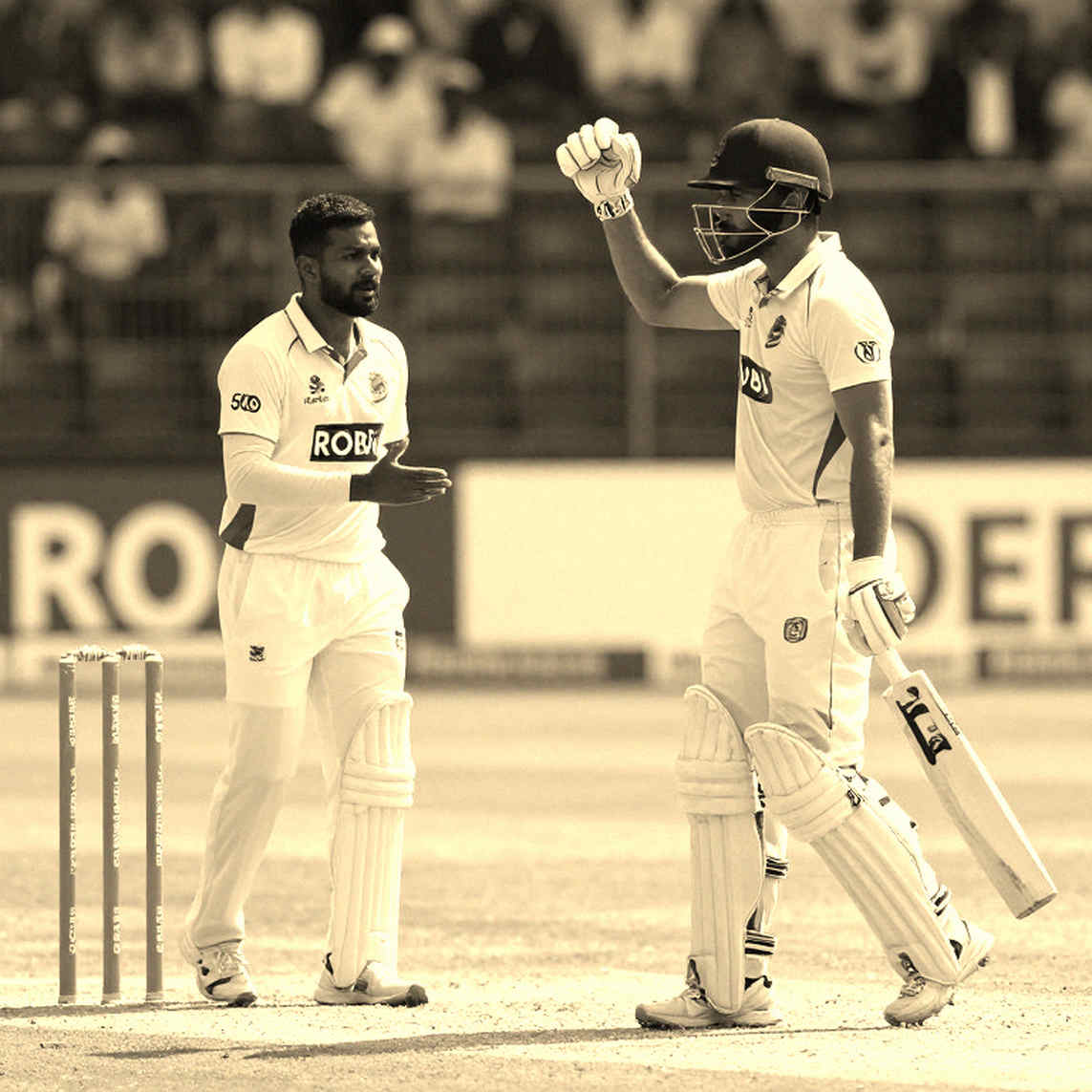 রাউজাউল্লাহ, হেসন ও তাইত: একটি ইনিংসের ওজন আর খাতার তিনটি খালি কলাম রাউজাউল্লাহ, হেসন ও তাইত: একটি ইনিংসের ওজন আর খাতার তিনটি খালি কলাম